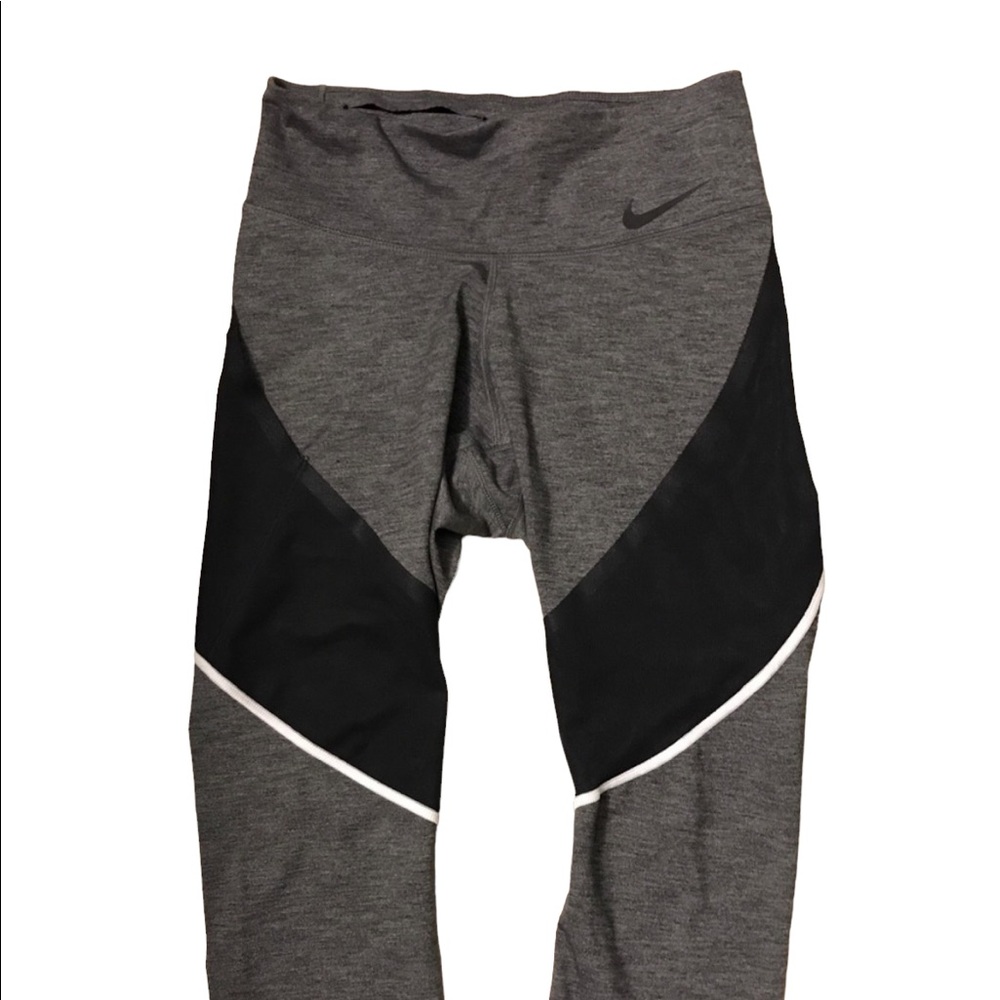Womens Size XS Gray Nike Capri Fitness Pants
